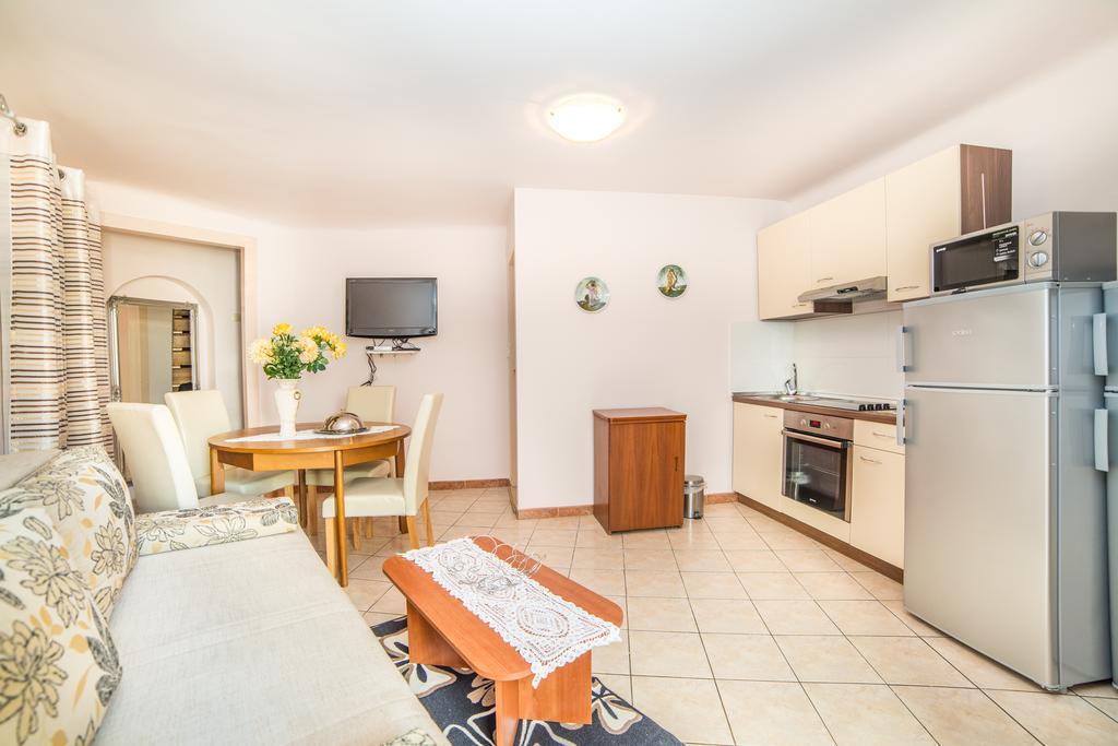 Apartments Dominik Ρόβινι Εξωτερικό φωτογραφία
