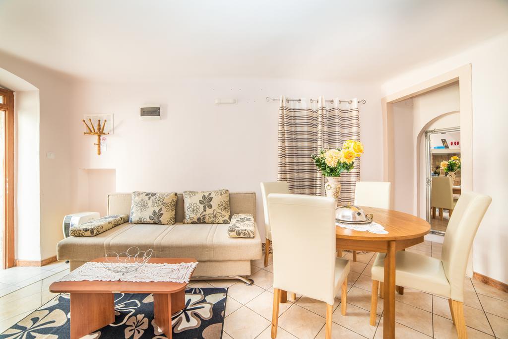 Apartments Dominik Ρόβινι Εξωτερικό φωτογραφία