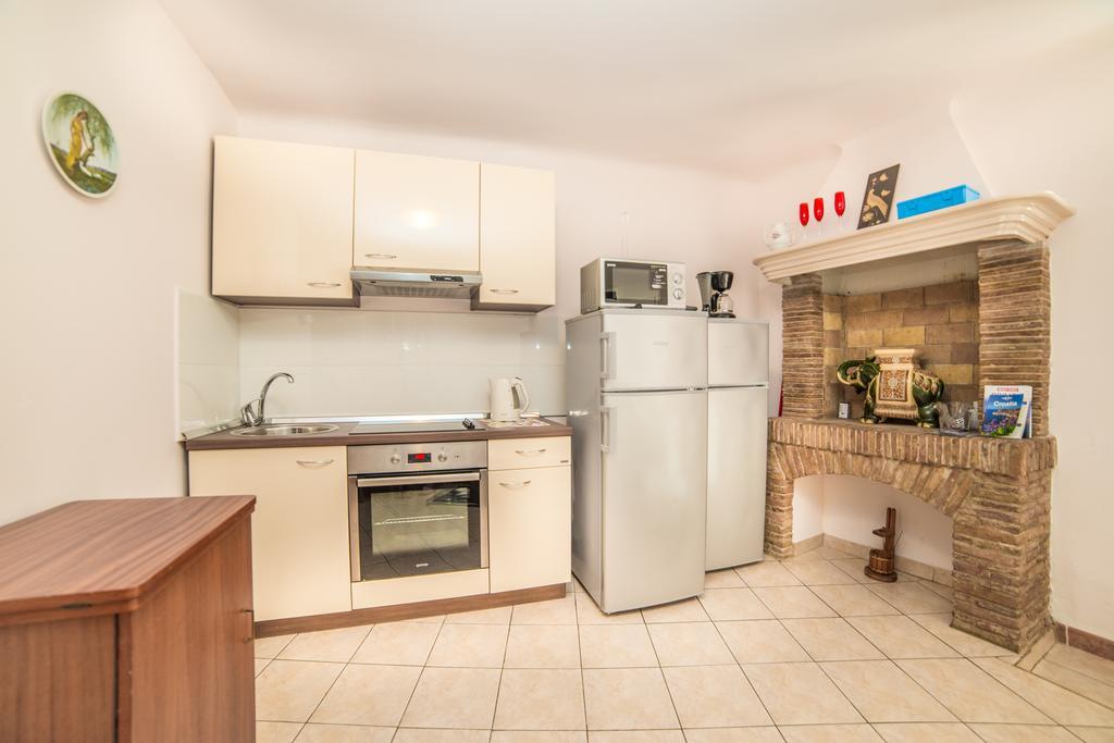 Apartments Dominik Ρόβινι Εξωτερικό φωτογραφία